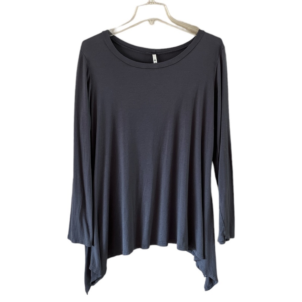 The Hanger gray knit asymmetric tunic size XL
